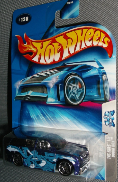 Hot Wheels 2004 #138 Tag Rides #1 of 5 Boom Box Purple Blue Black