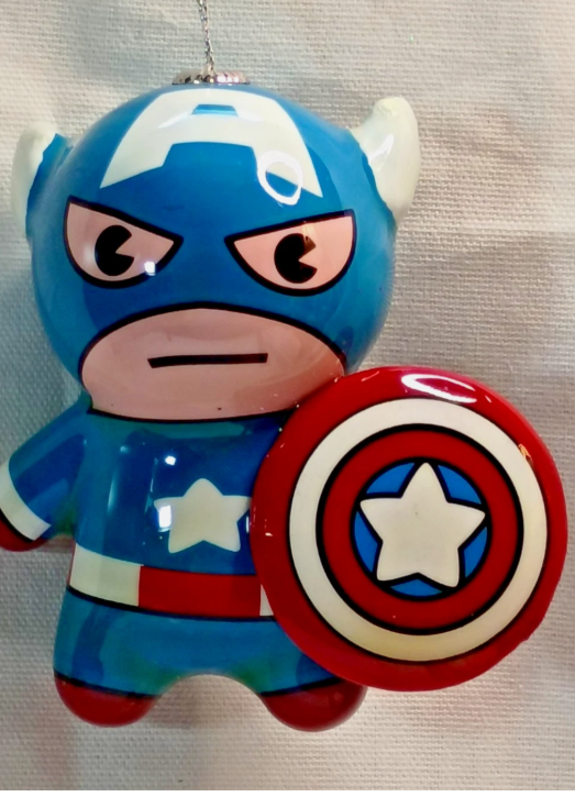2015 Hallmark Marvel 4” Captain America Decoupage Christmas Tree Ornament