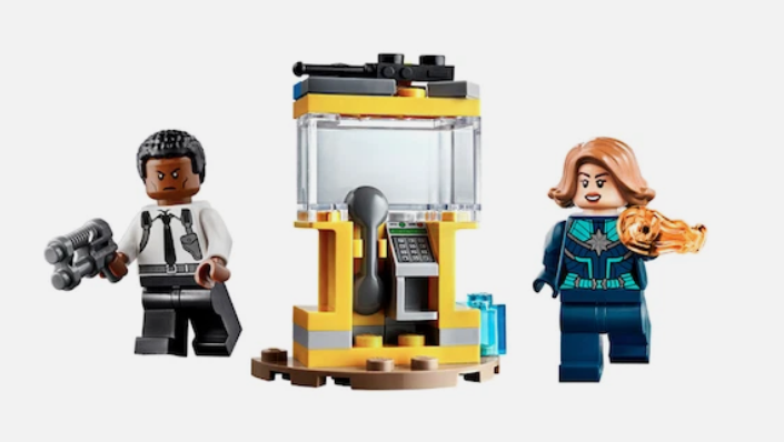 LEGO Super Heroes: Captain Marvel and Nick Fury (30453) Build 100% Complete