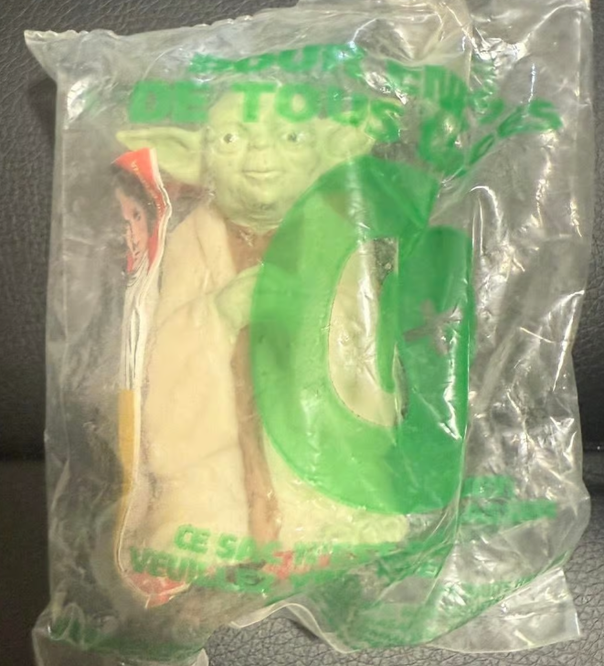 Vintage Taco Bell Star Wars Trilogy Special Edition Yoda Kids Meal Toy 1996