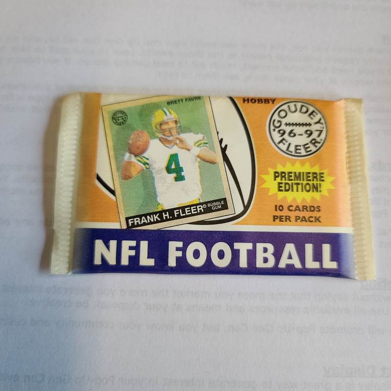 1996 1996/97 FLEER GOUDEY FOOTBALL FACTORY SEALED
