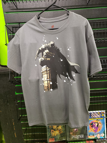 Snowing Batman shirt size L