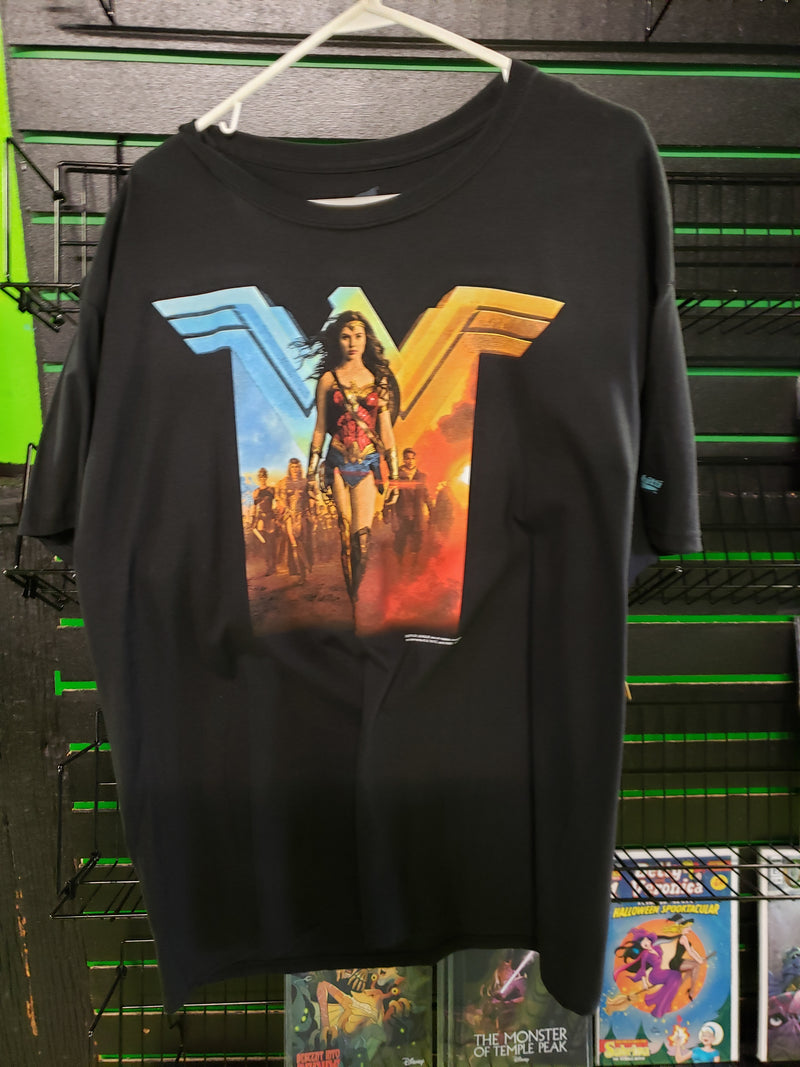 Wonder Woman movie shirt size XL