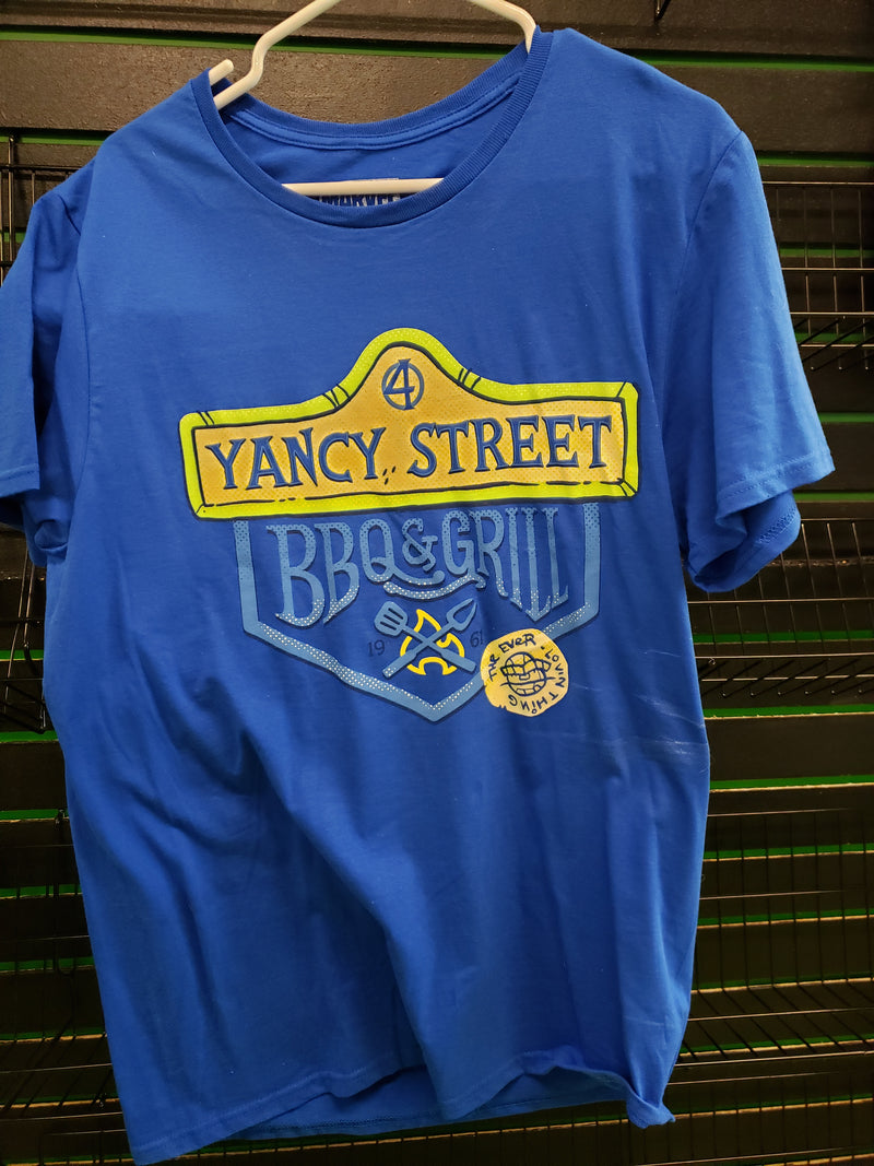 Fantastic Four Yancy St Bar & Grill shirt size M