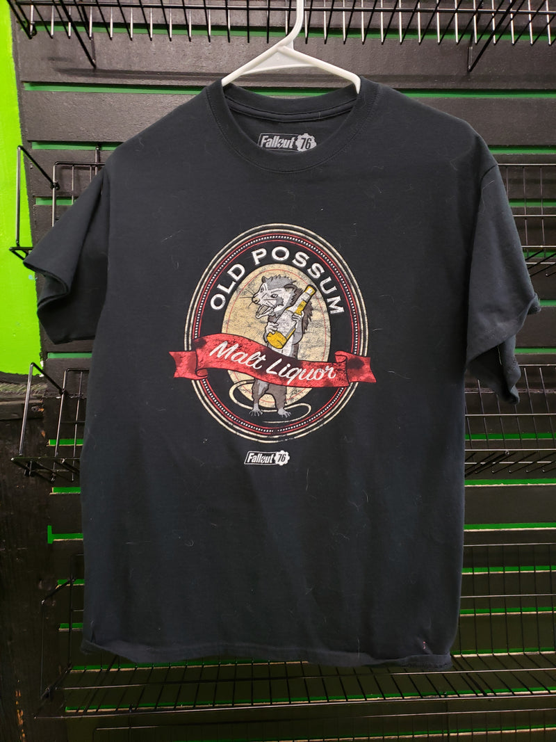 Fallout 76 Old Possum Malt Liquor shirt size M