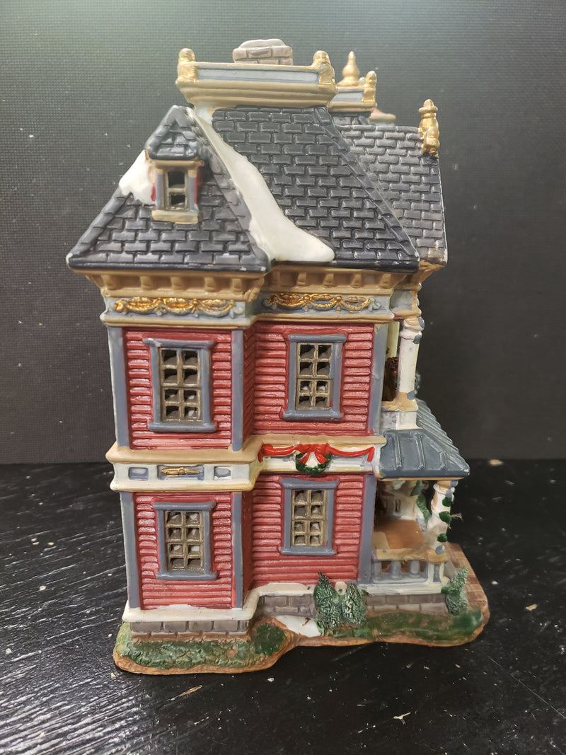 2009 Lemax Hadley House ceramic house